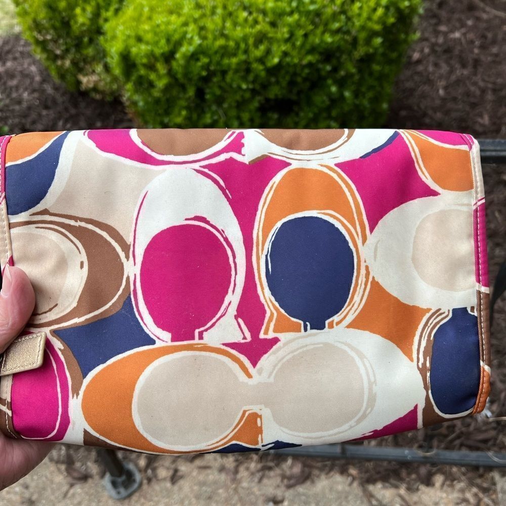 Coach signature satin hanging cosmetic toiletry bag - Picture 9 of 11